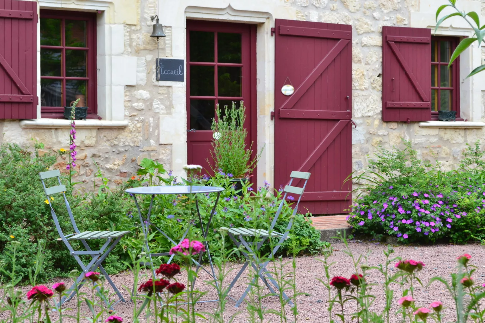 Maison de vacances Brion-Areas summer 1km