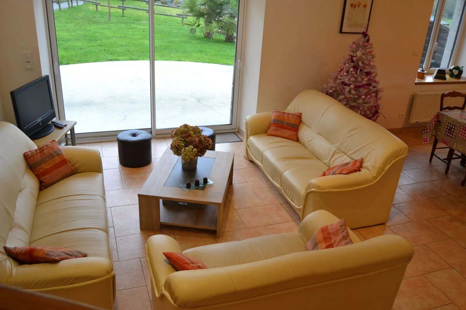 Riviera-Living room
