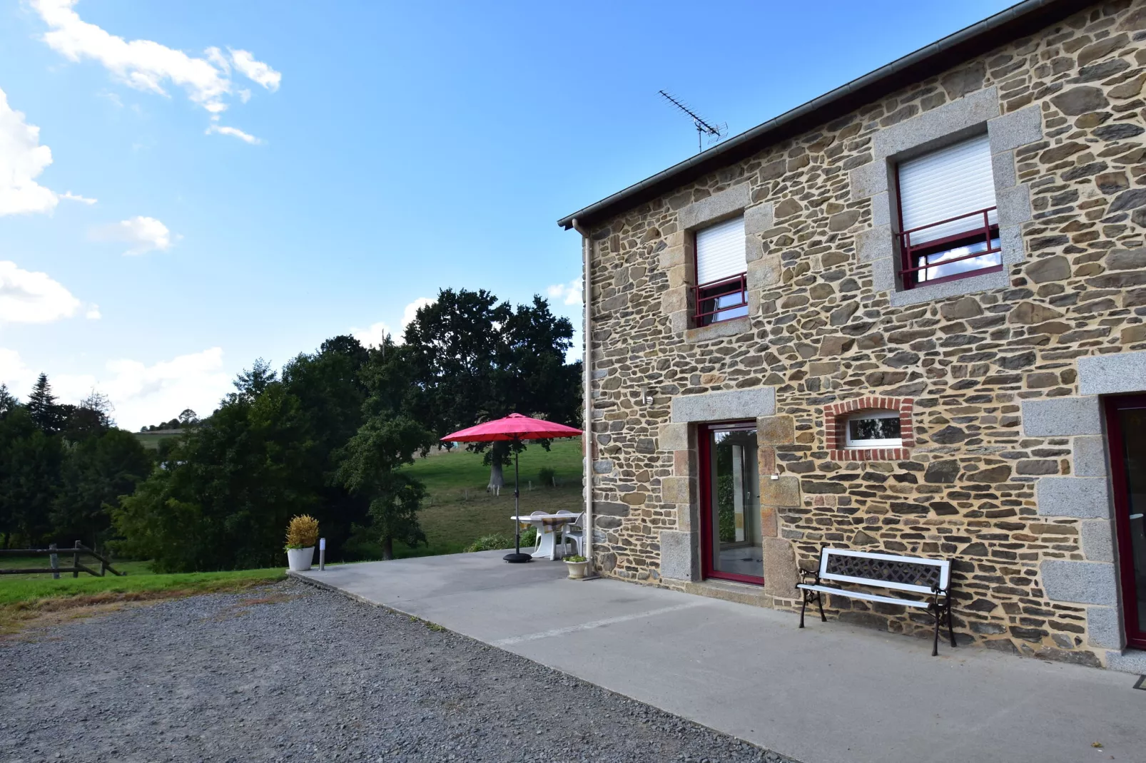 Gite 6 pers proche Mont St Michel-Gardens summer