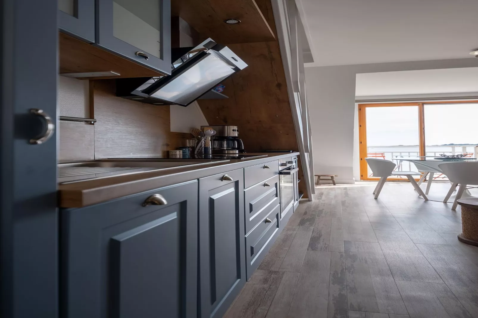 APPARTEMENT DUPLEX CHEZ LAURETTE-Kitchen