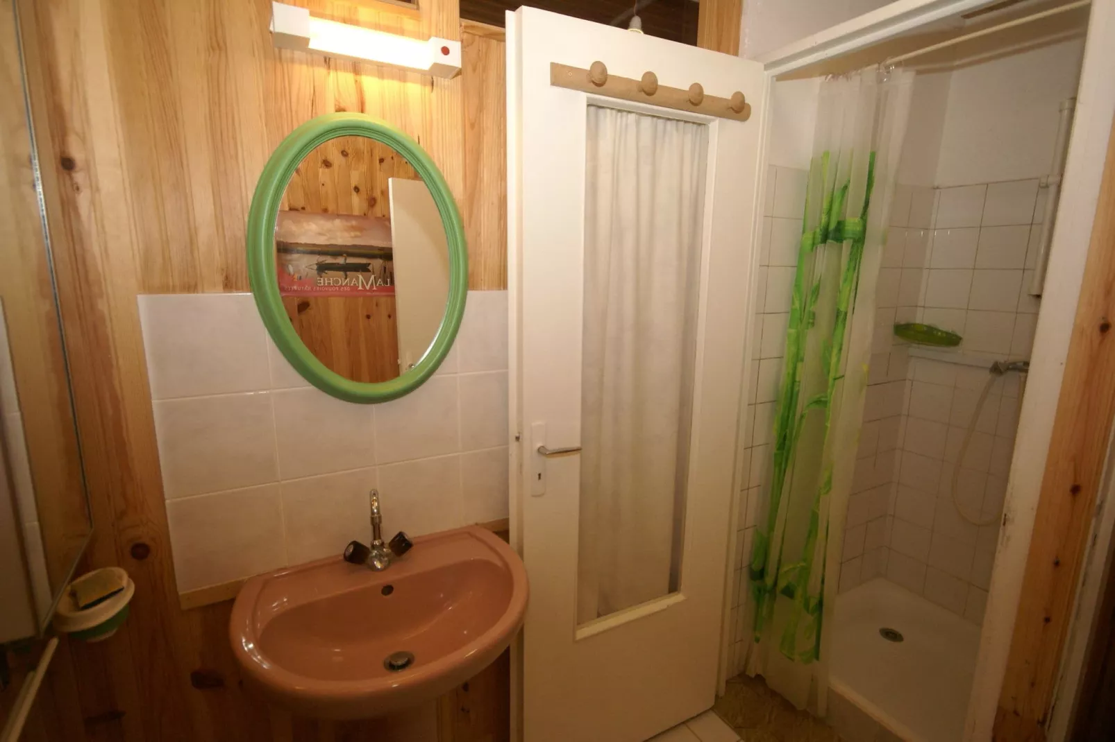Les Mouettes-Bathroom