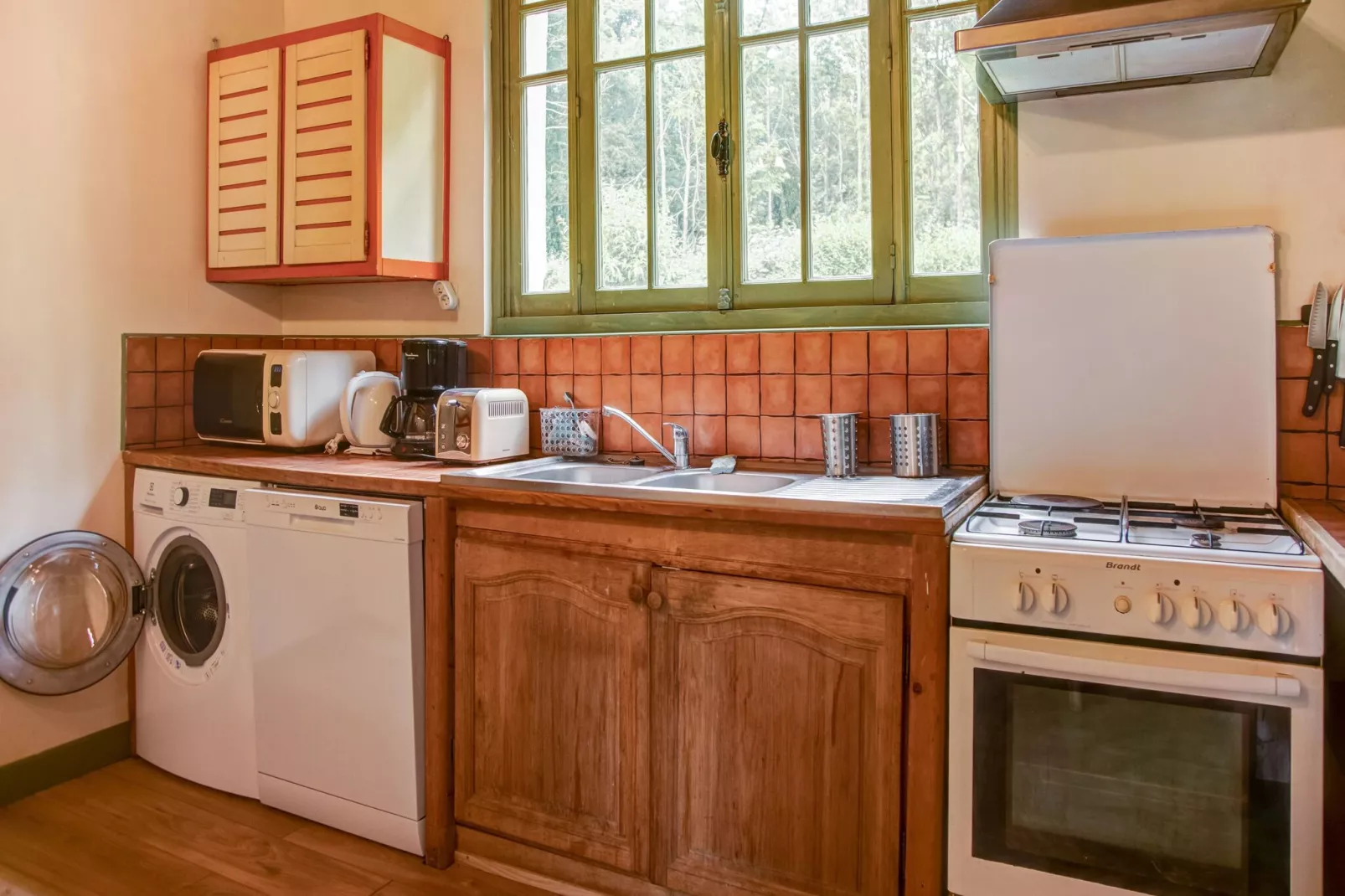 Holiday home in Portbail-sur-Mer with terrace-Kitchen