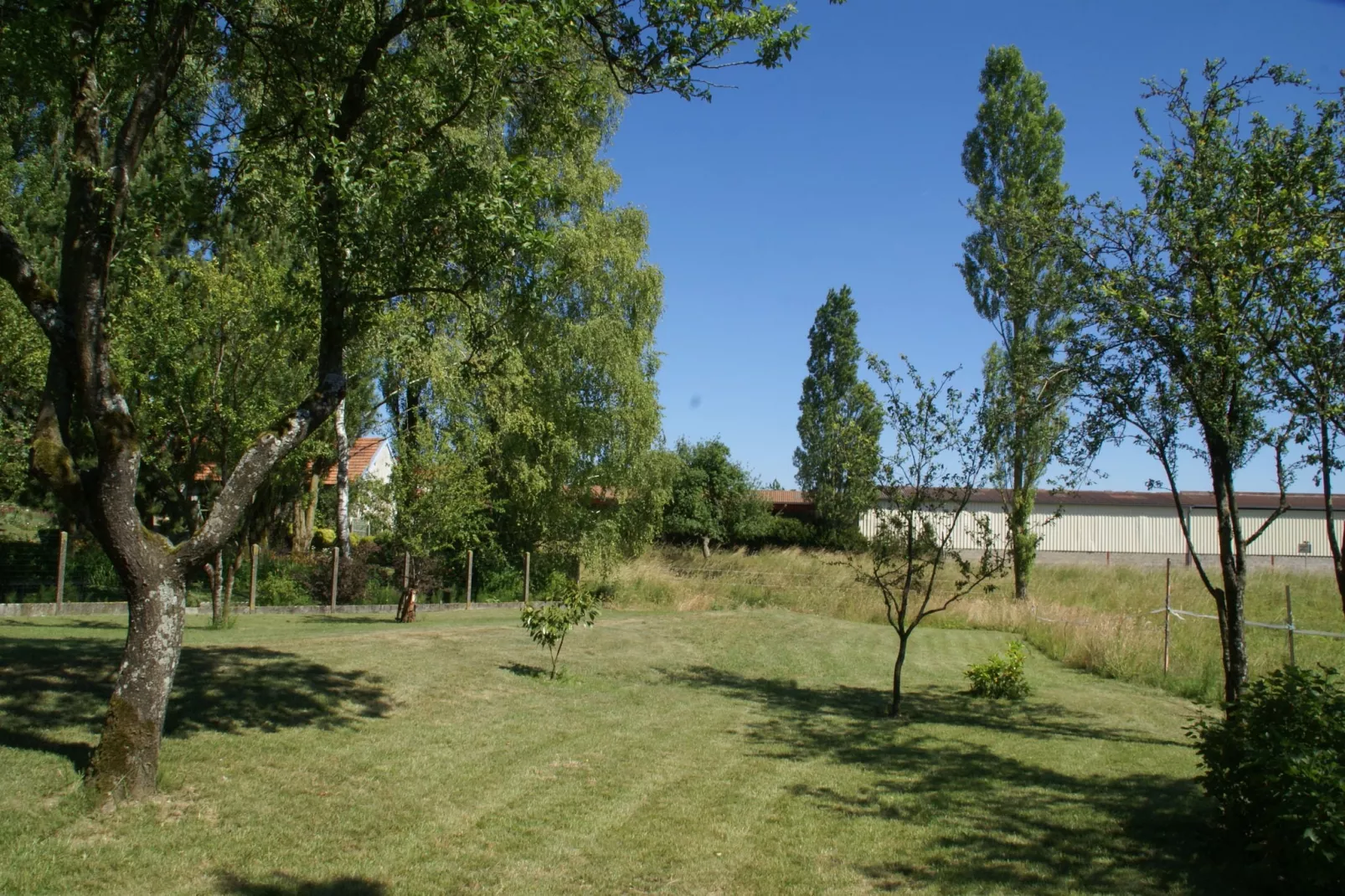 Maison de vacances - HORVILLE-EN-ORNOIS-Jardin d'été