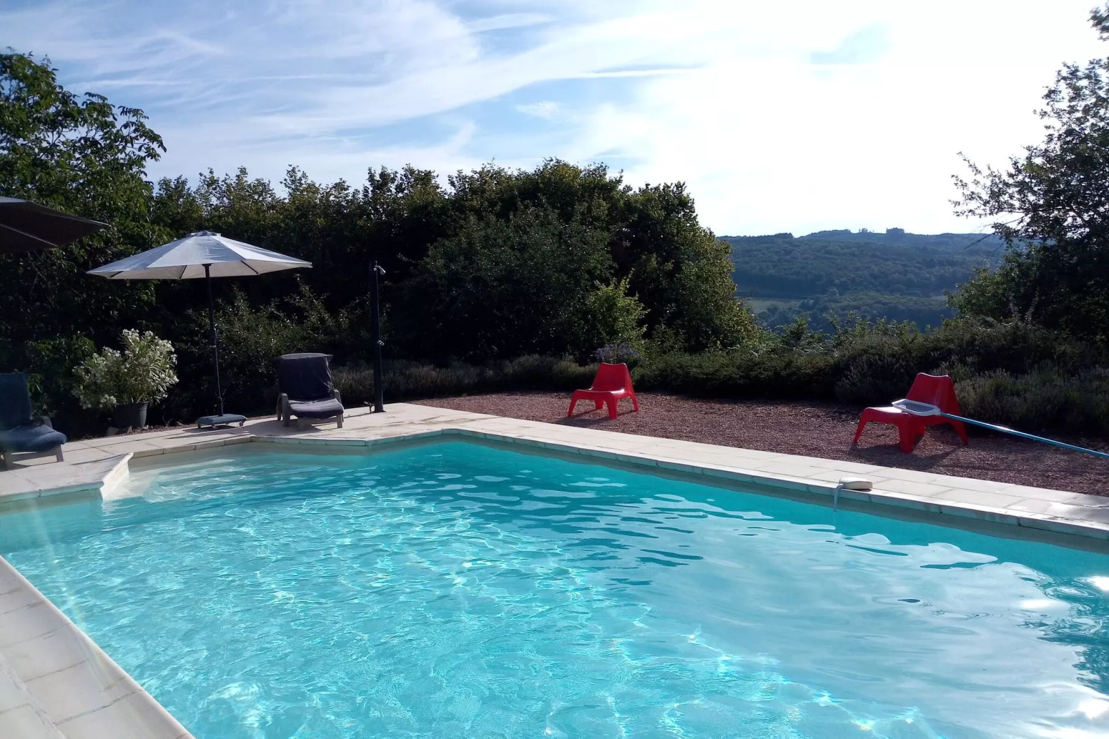 Vue de Pannecière-Pool