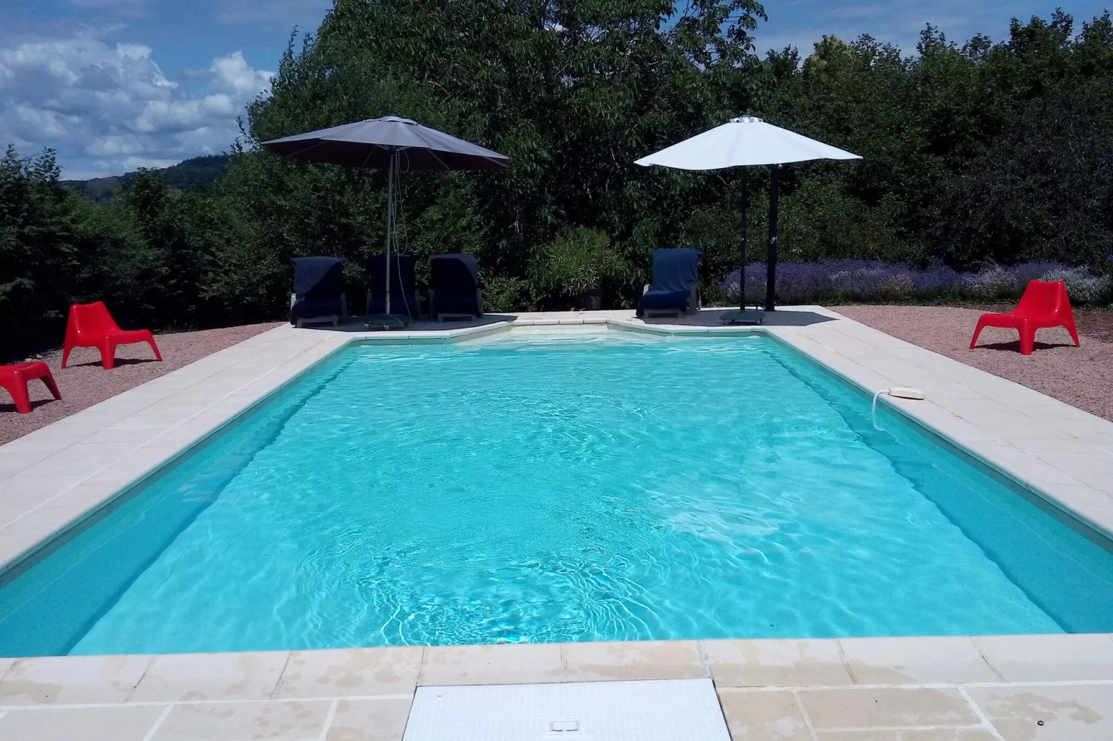 Vue de Pannecière-Pool