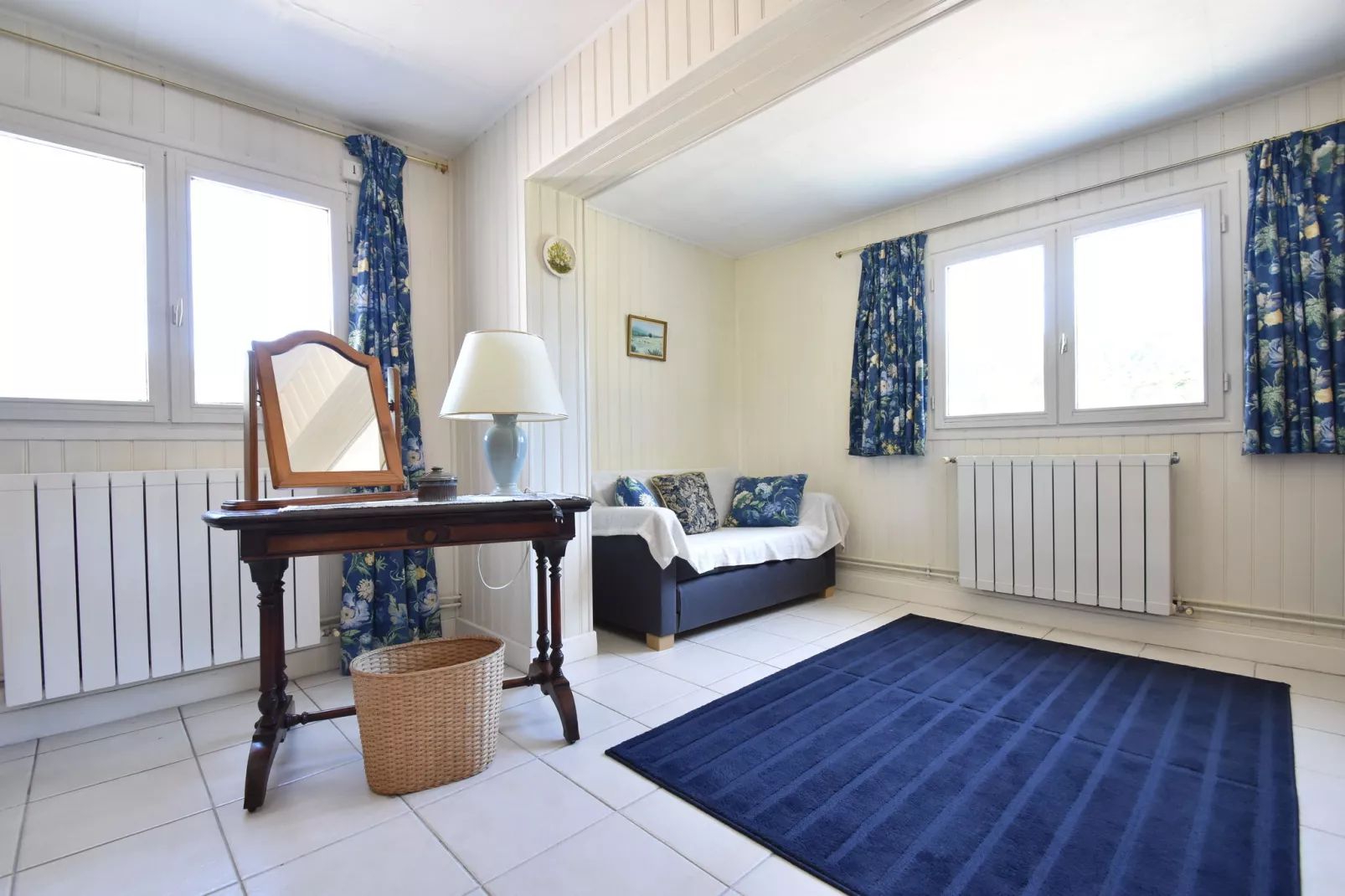 Vue de Pannecière-Bedroom