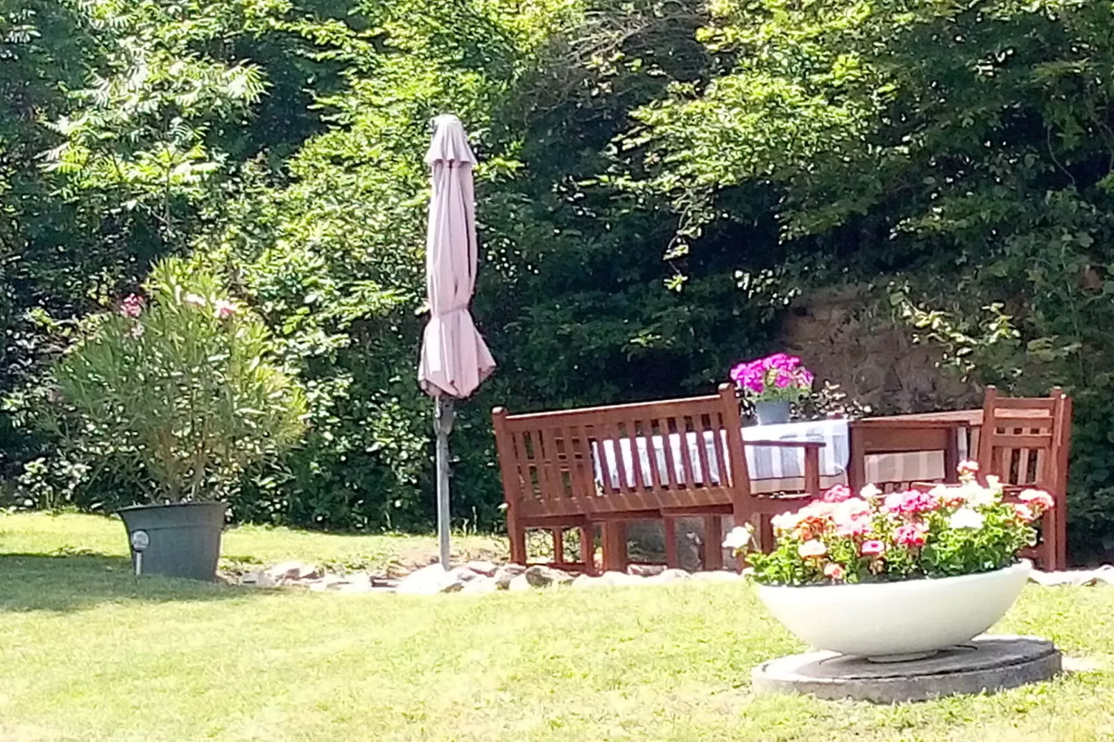 Vue de Pannecière-Terrace balcony