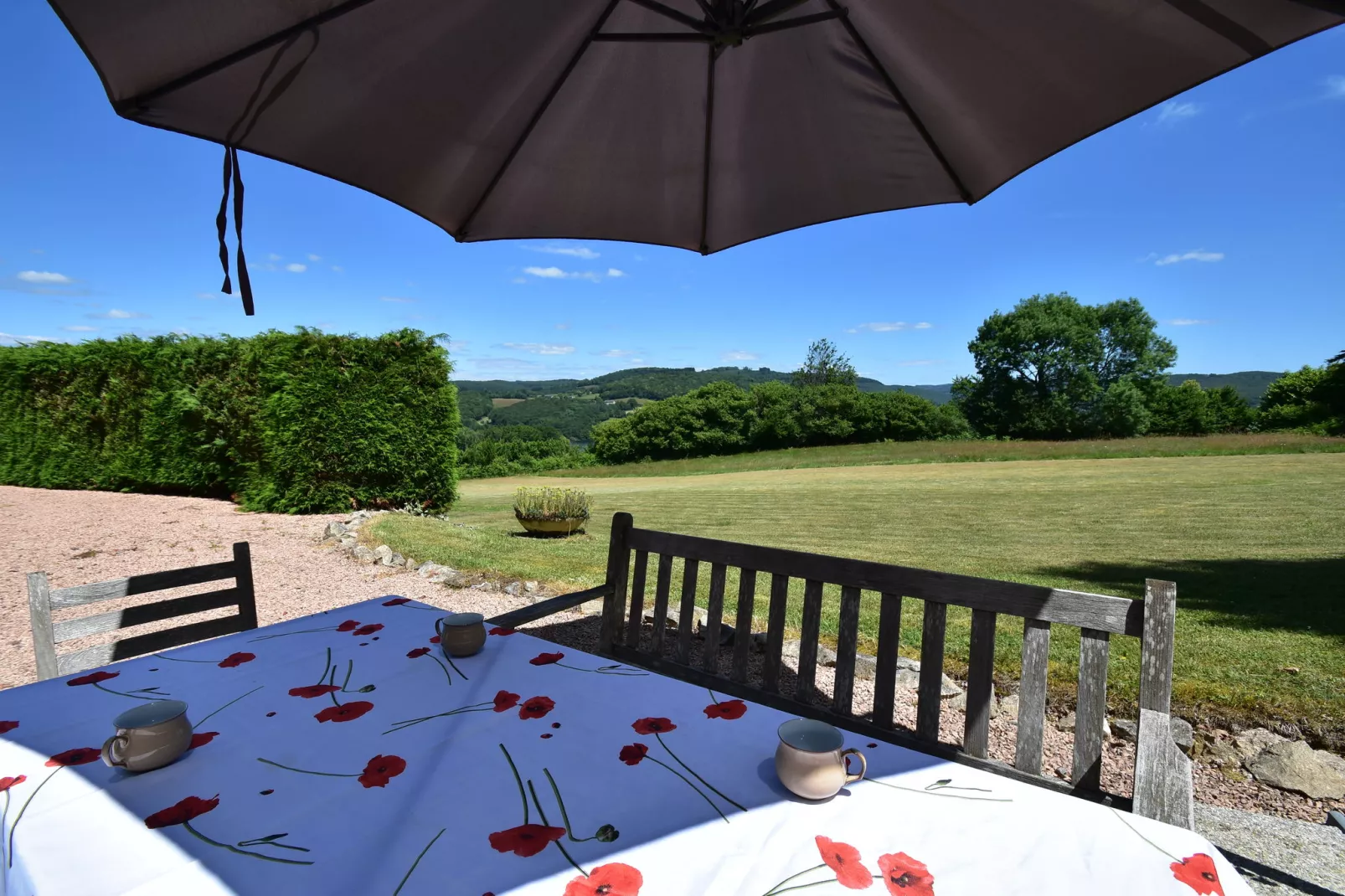Vue de Pannecière-Terrace balcony