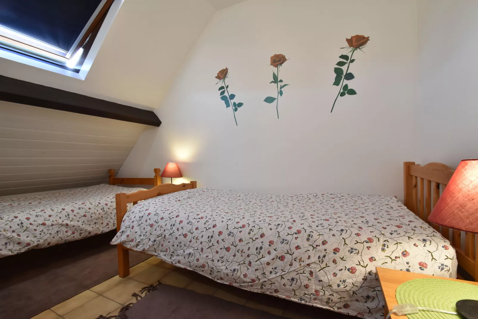 Maison de vacances Vignol-Bedroom