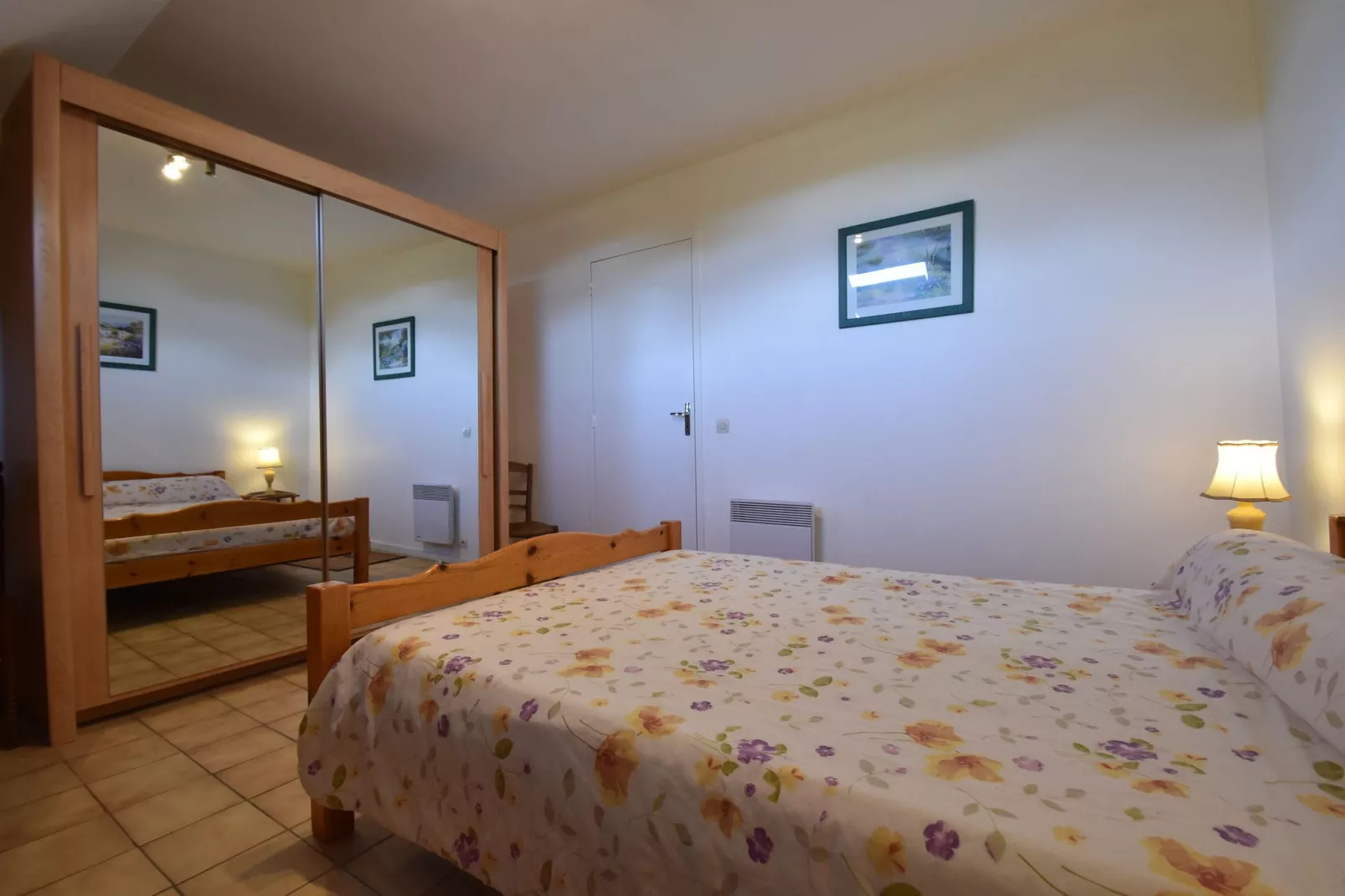 Maison de vacances Vignol-Bedroom