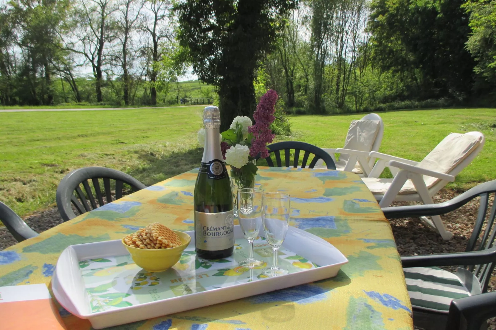 La maison du père Patin-Gardens summer