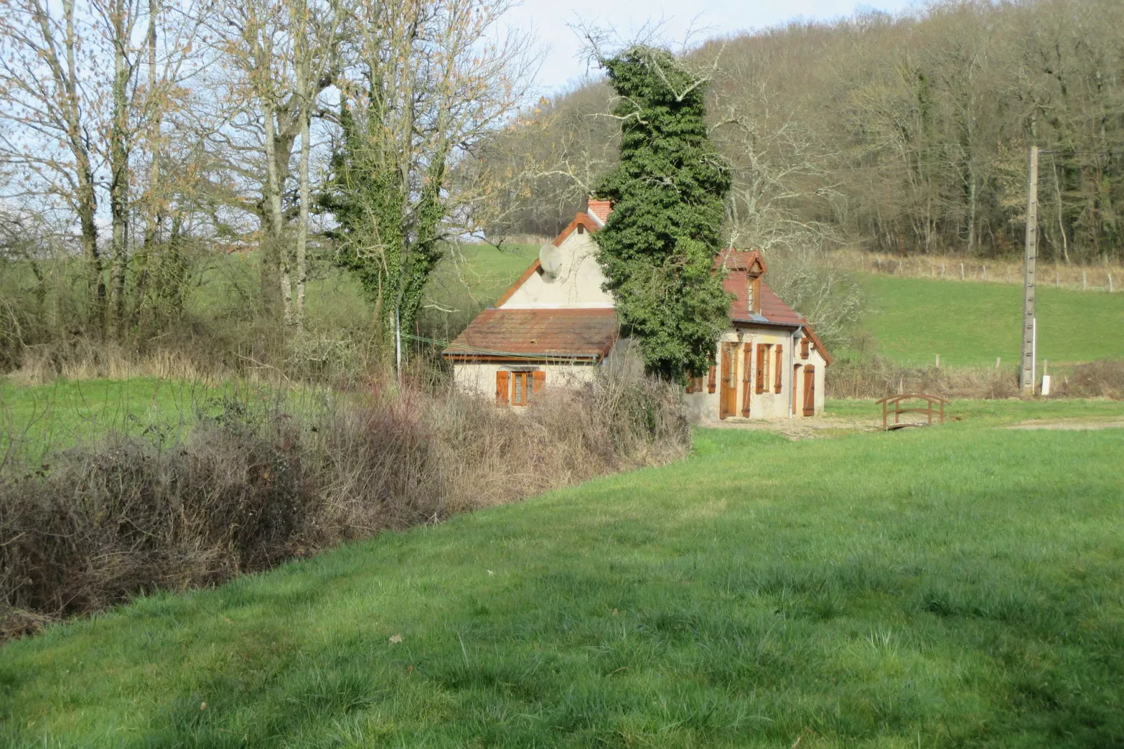 La maison du père Patin-View summer