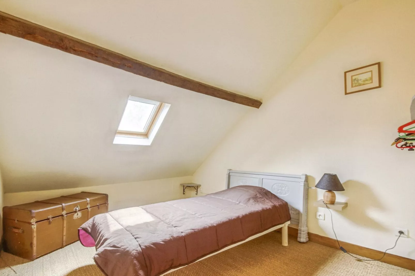 Les Volets Rouges-Bedroom