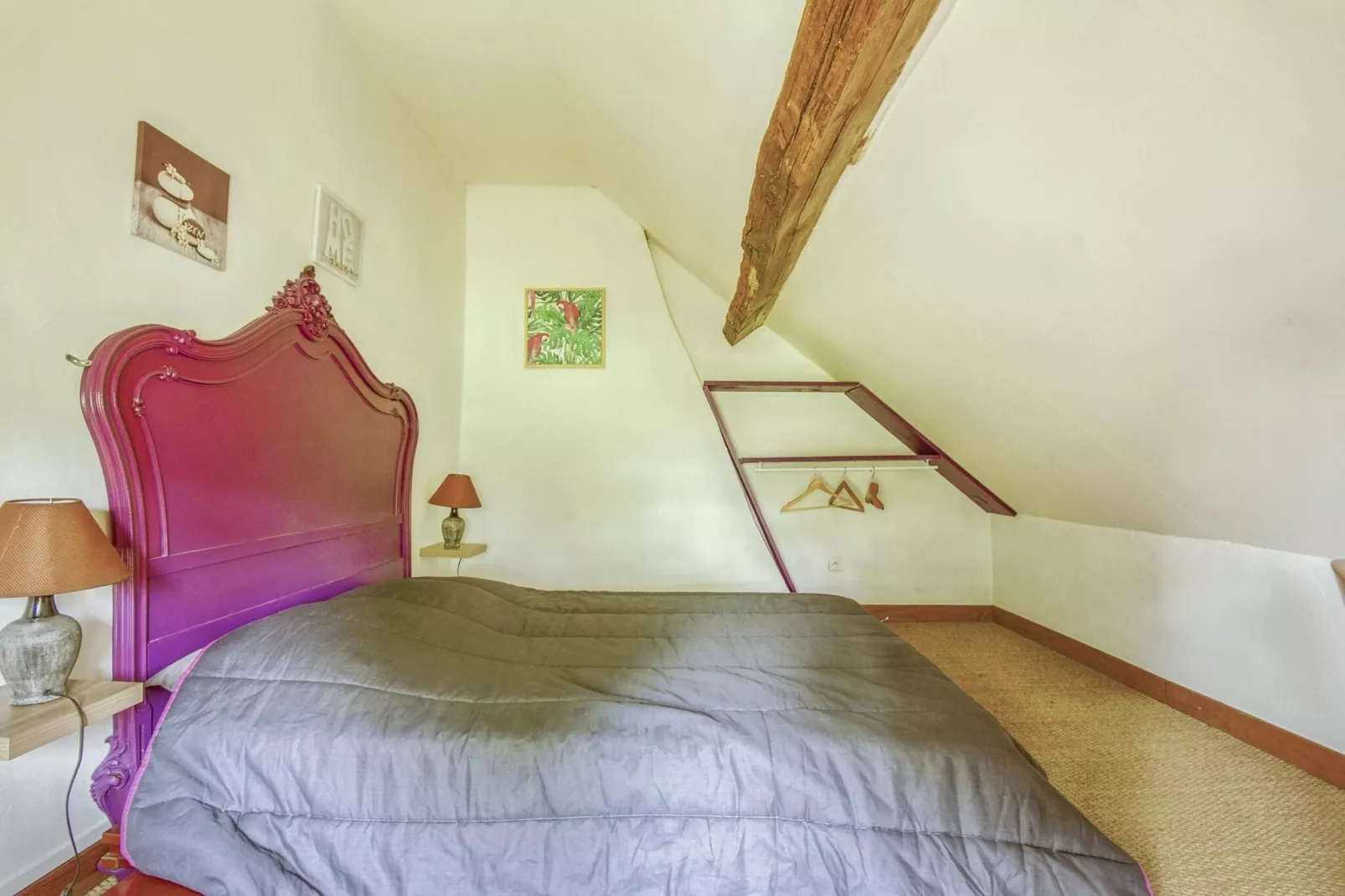 Les Volets Rouges-Bedroom