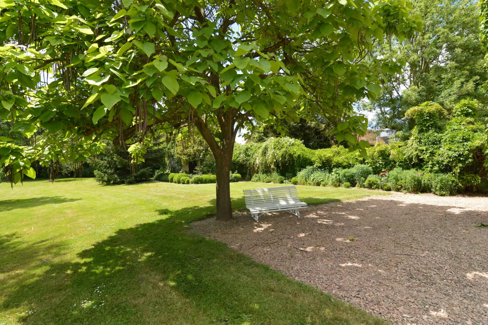 Marcoult-Gardens summer