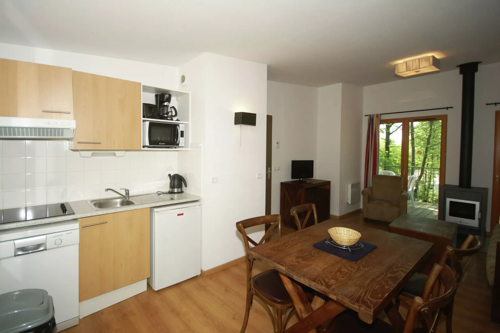 Les Hauts de Valjoly 5-Kitchen