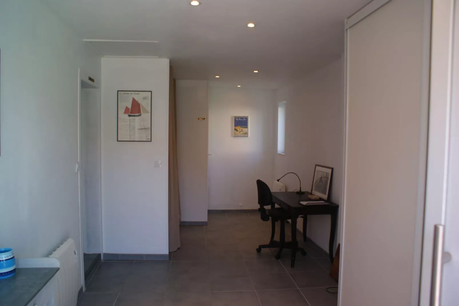 White Cliffs-Reception hall