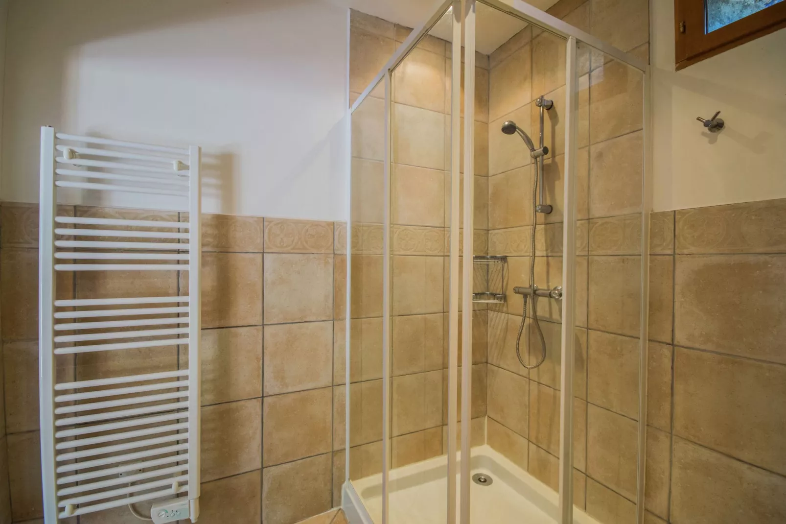 Entre le Gers et les Pyrénées XII-Bathroom