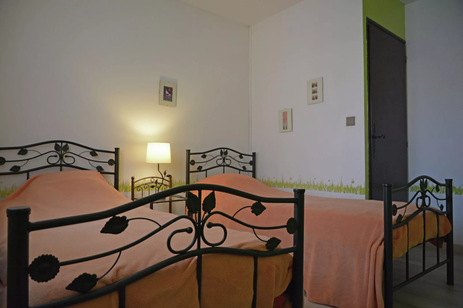 La maison Mer et Thermes-Bedroom