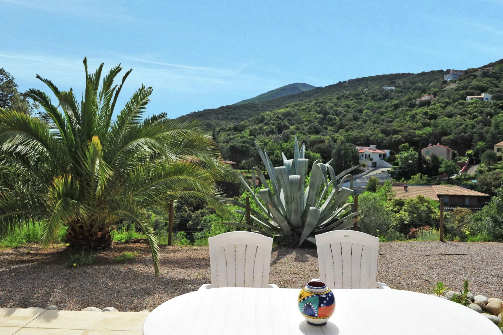 La maison Mer et Thermes-Gardens summer
