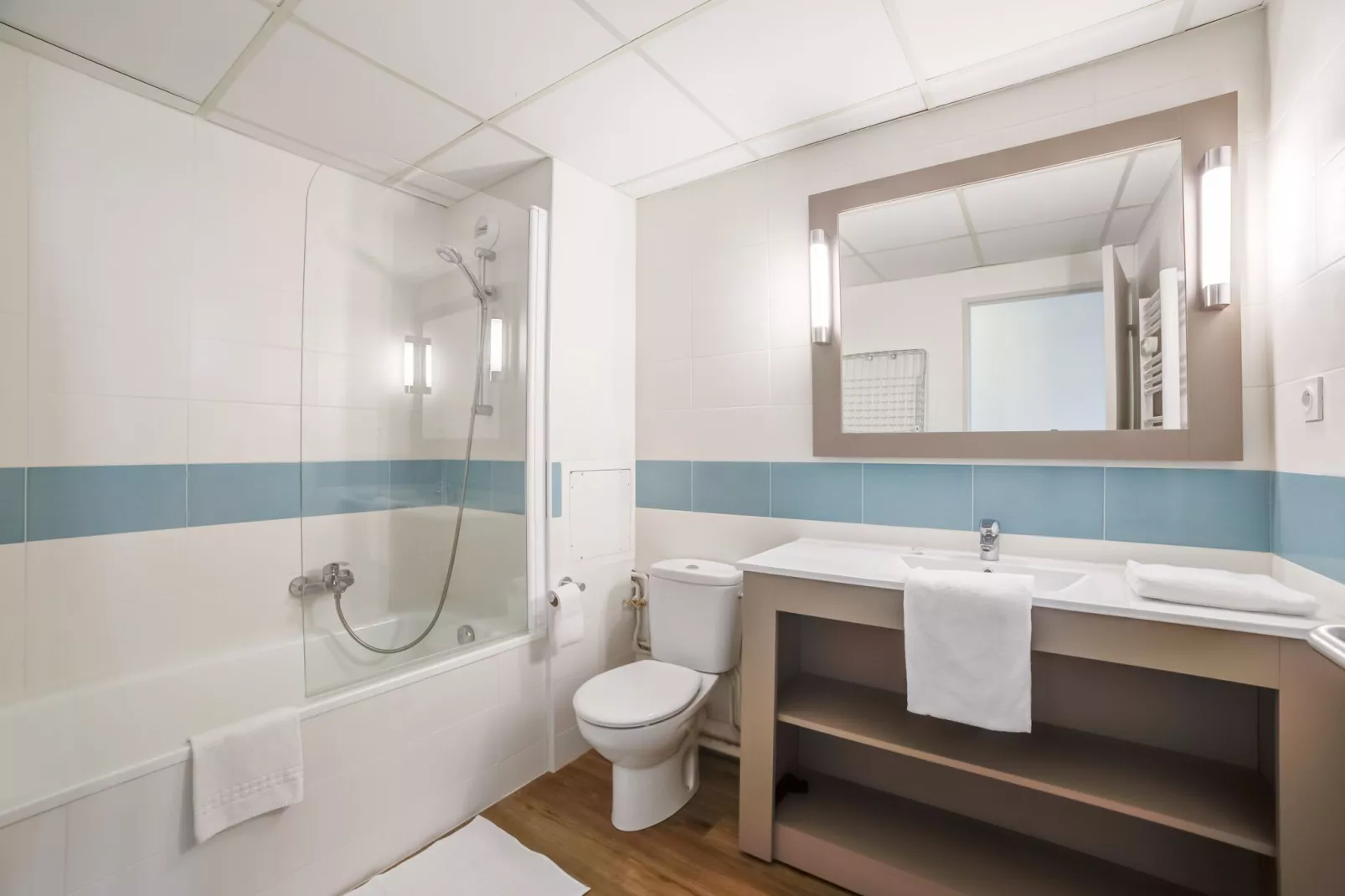 Les Balcons de Collioure - 14  Studio 4 p - rénové-Bathroom
