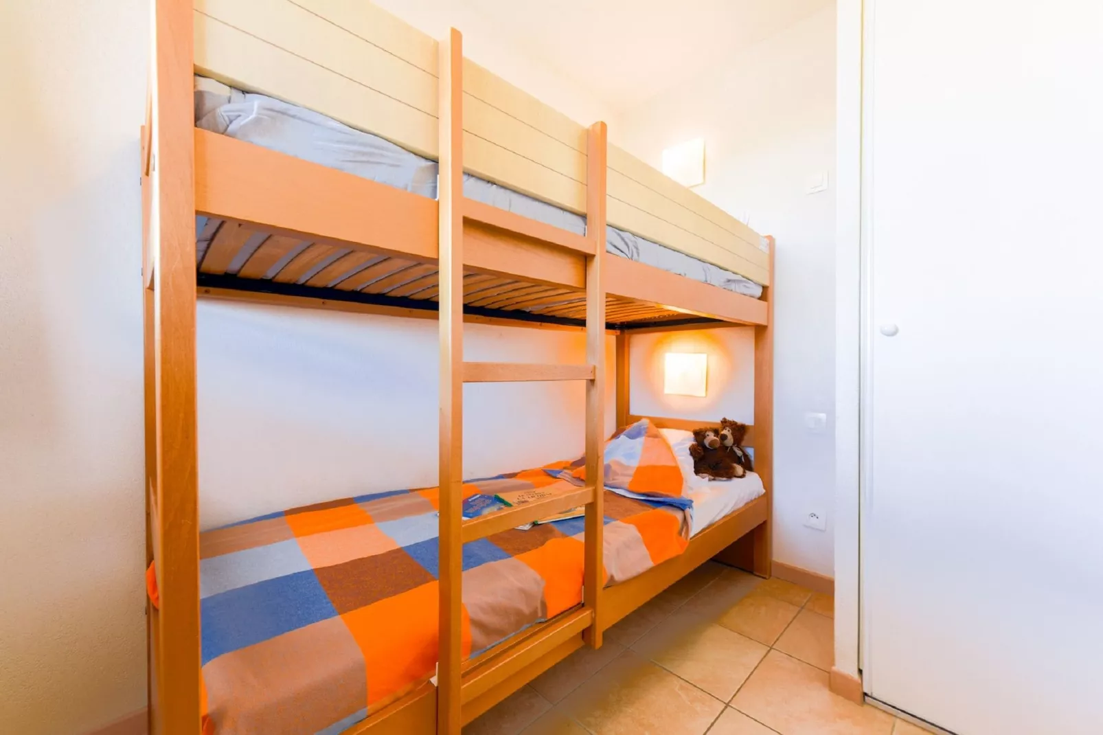 Résidence Catalana-Bedroom