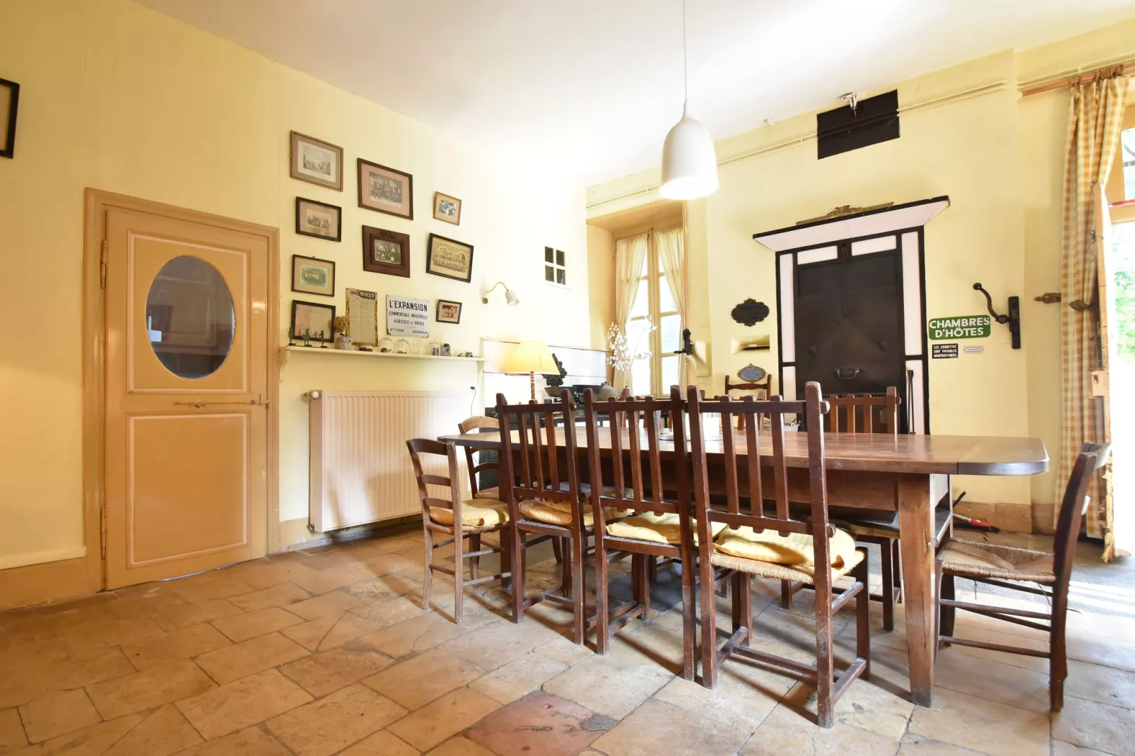 Château des Lambeys-Dining room
