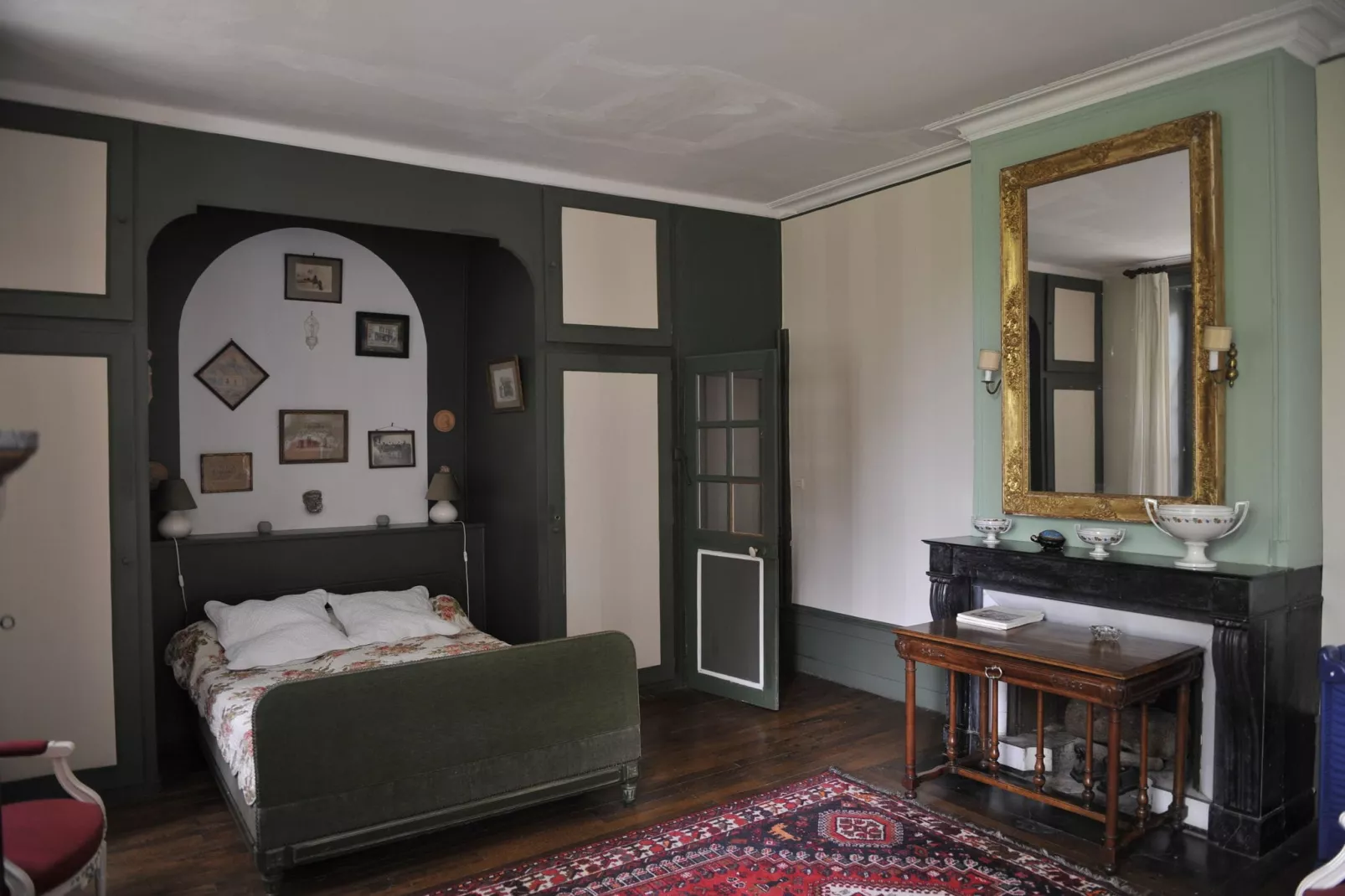 Château des Lambeys-Bedroom
