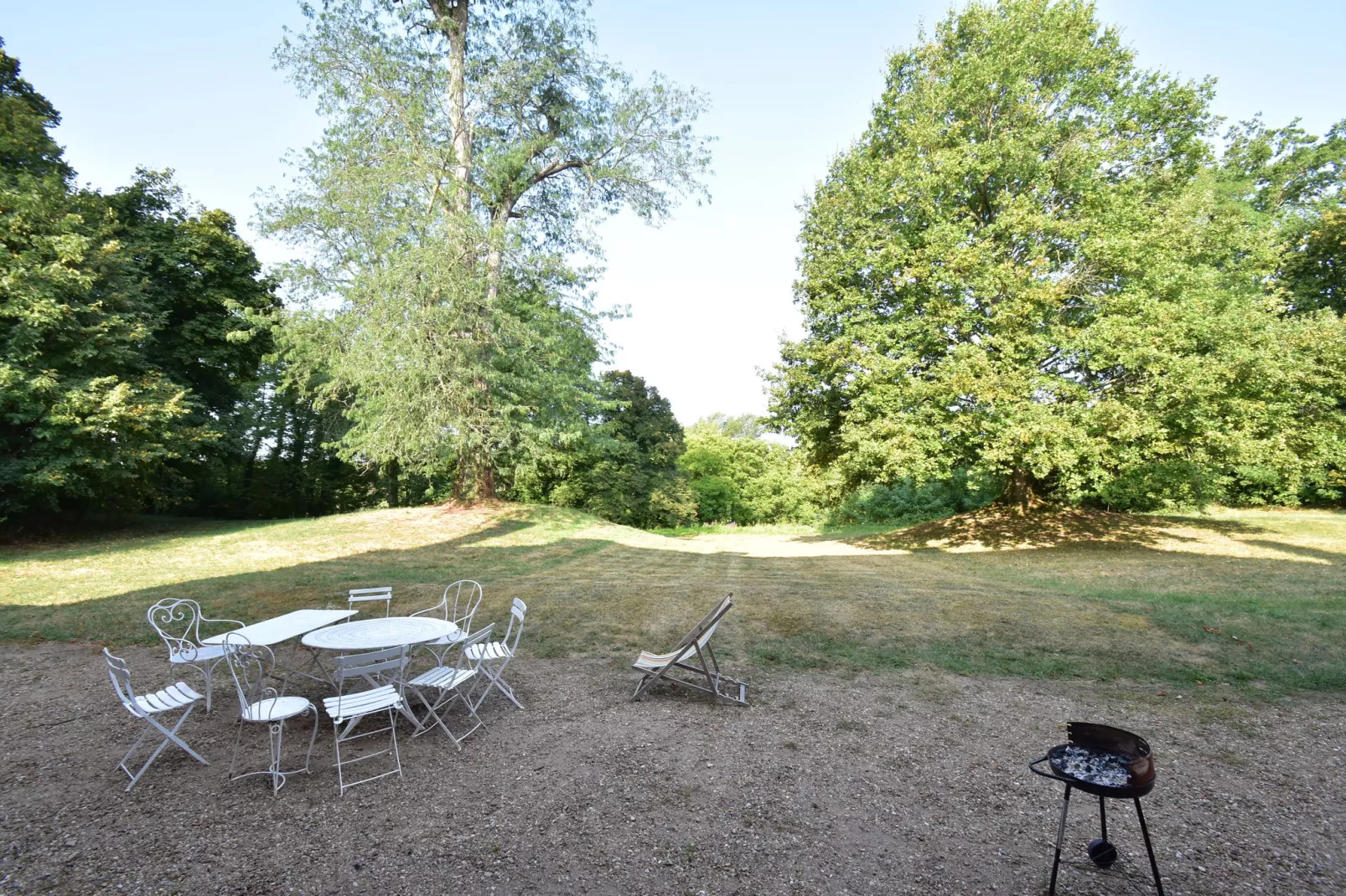 Château des Lambeys-Terrace balcony