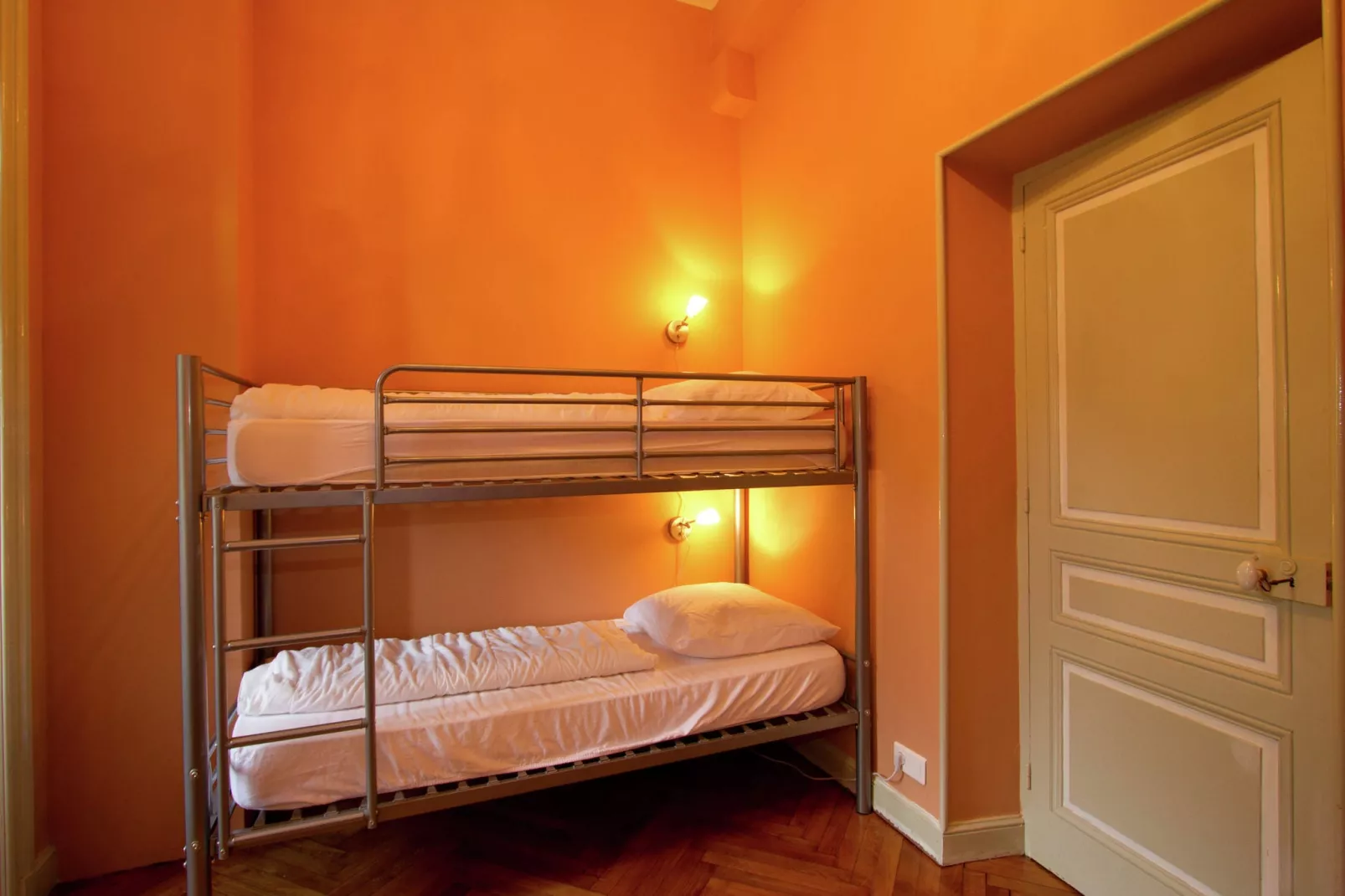 De la Tour-Bedroom