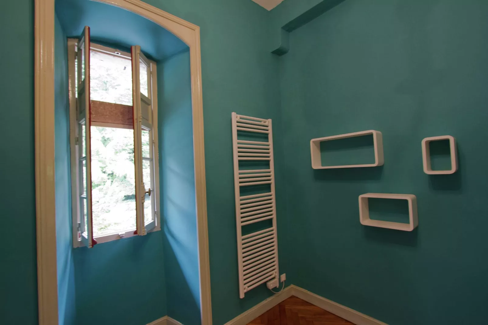 De la Tour-Bathroom