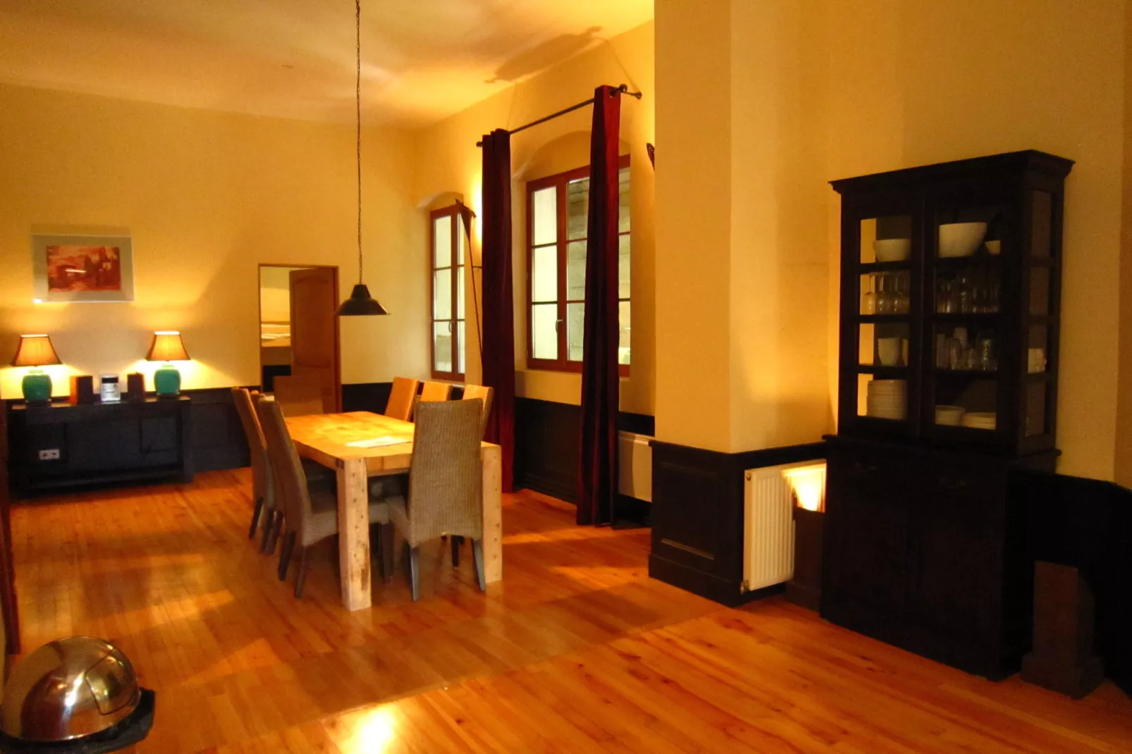 La Luna-Dining room