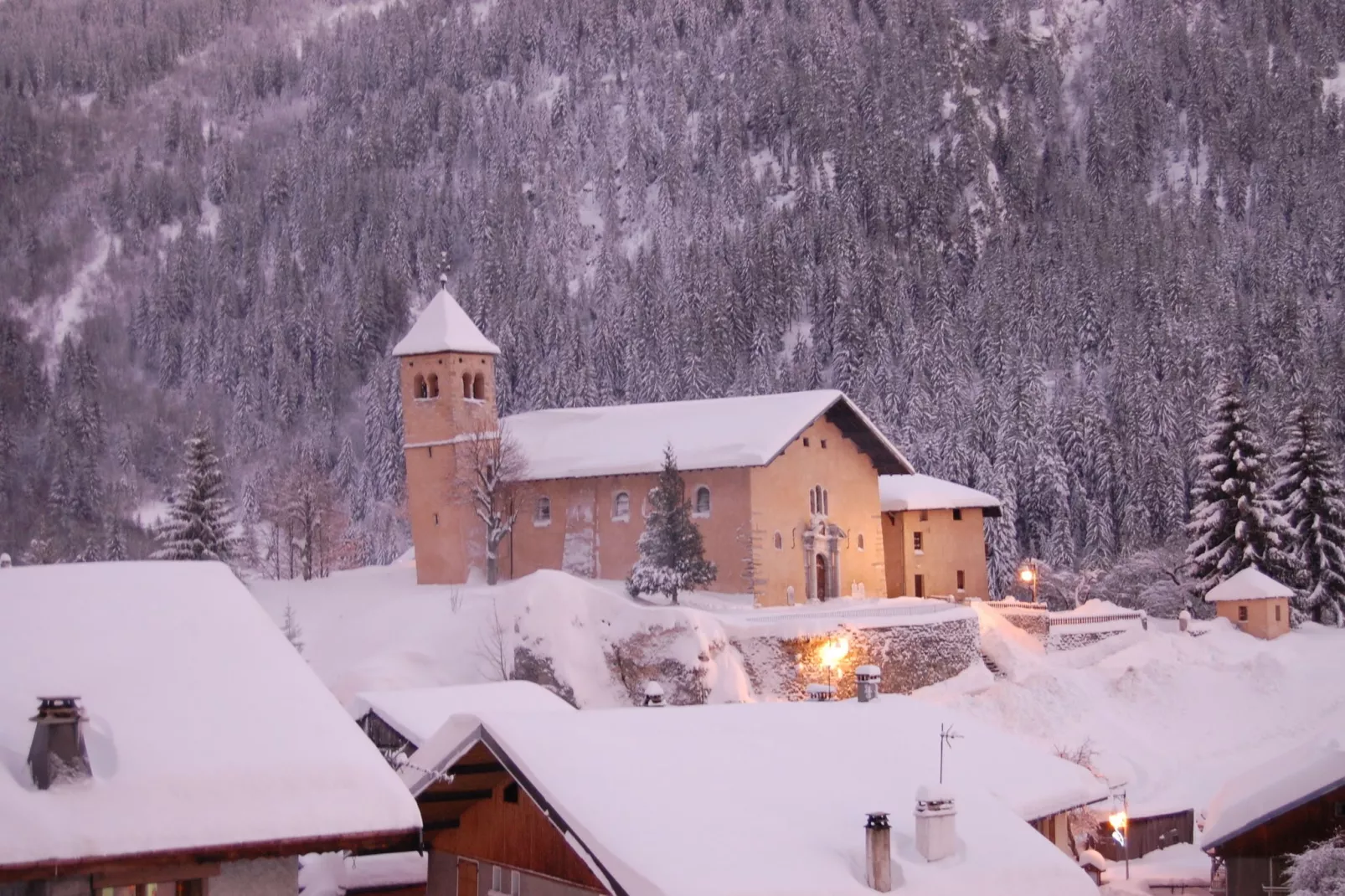 Chalet du Merle 2-Area winter 1km