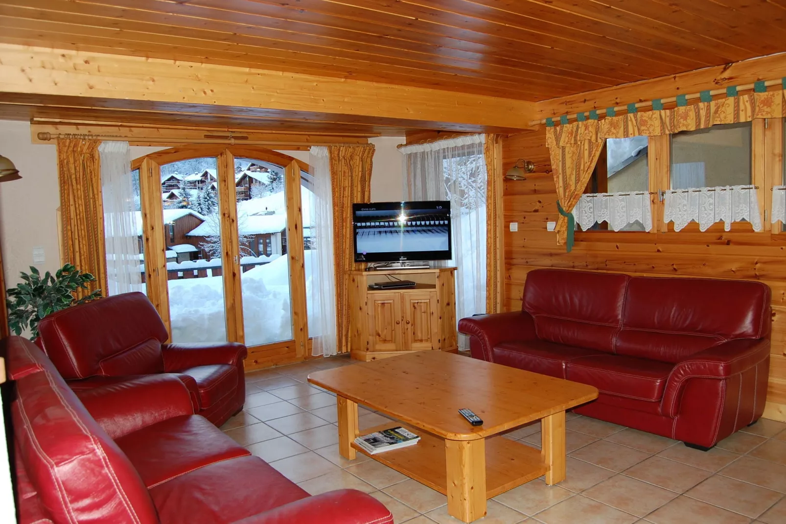 Chalet du Merle 1-Living room