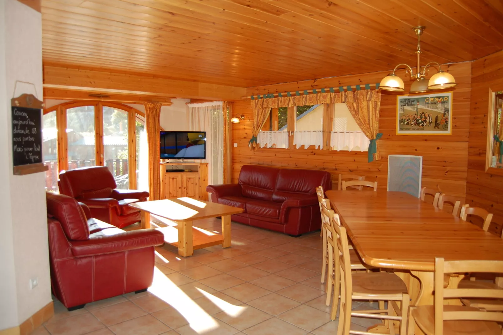 Chalet du Merle 1-Dining room