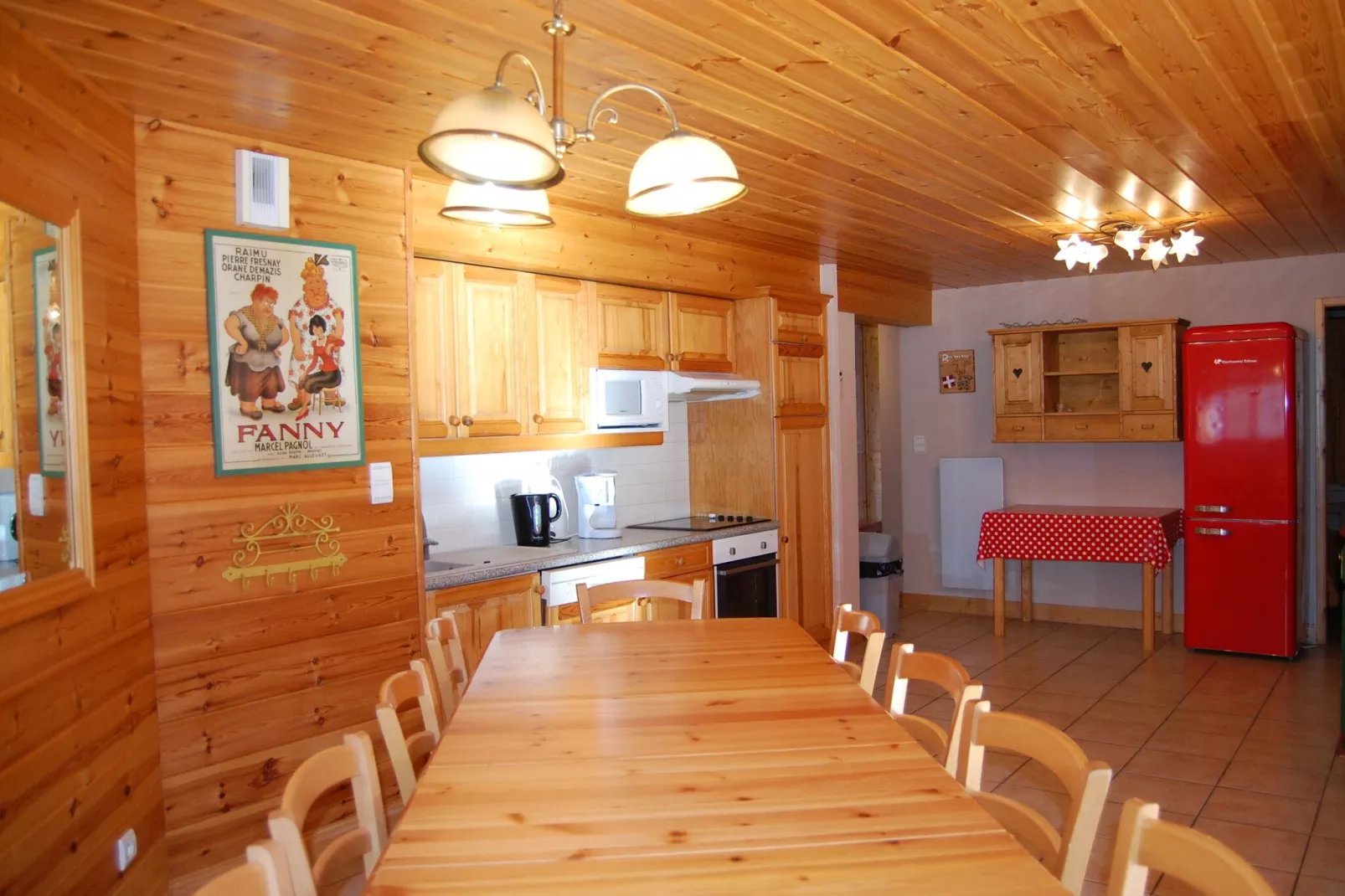 Chalet du Merle 1-Dining room