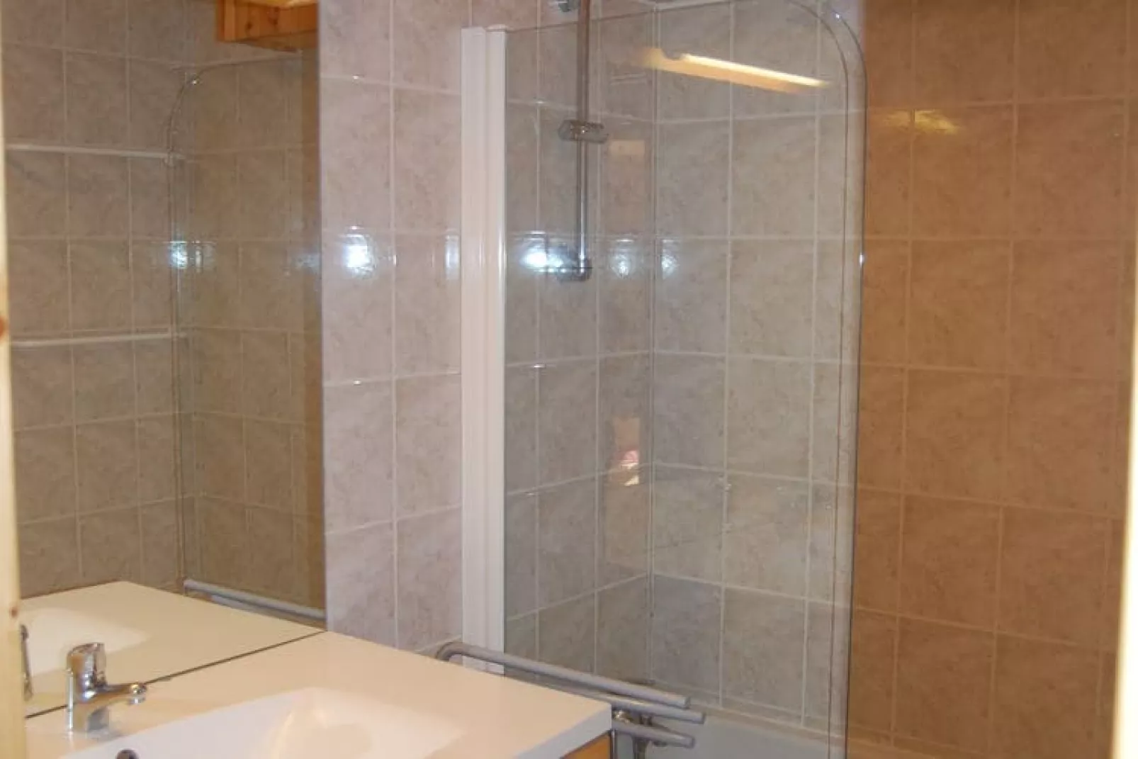 La Tour du Merle 2-Bathroom