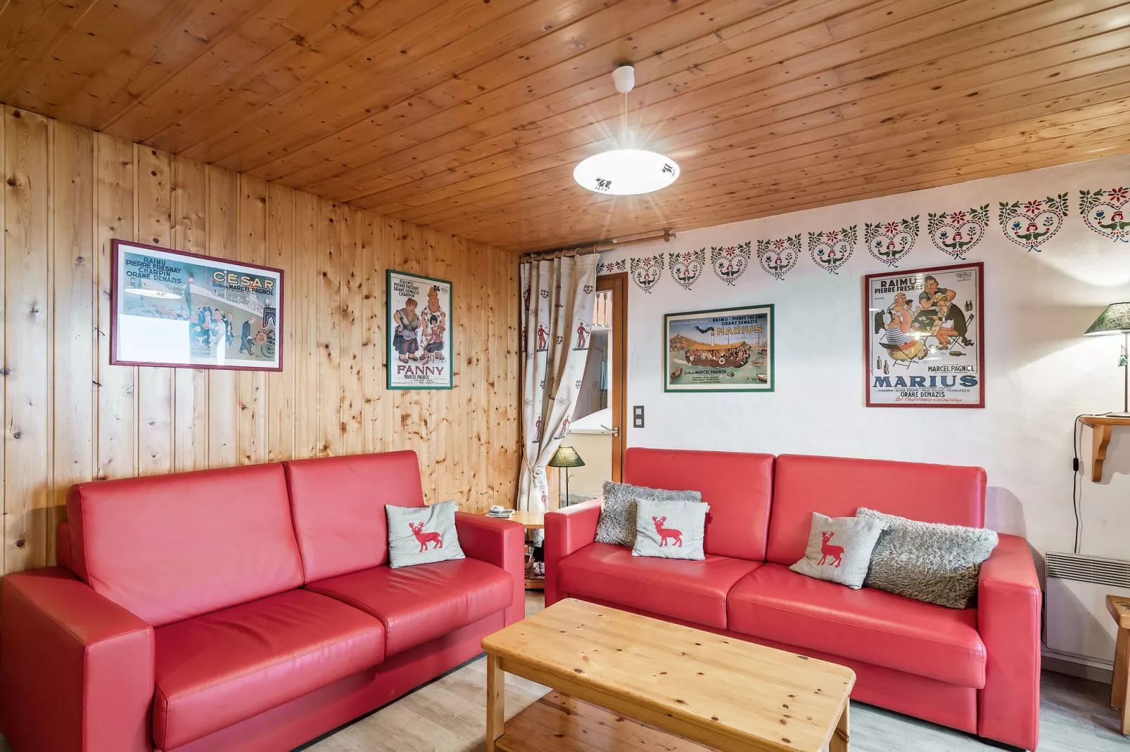 Chalet appartement Chargalon-Living room