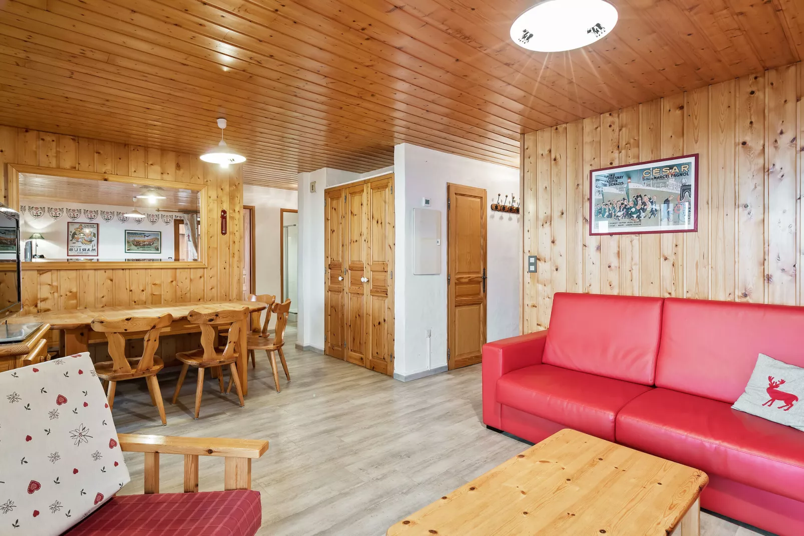 Chalet appartement Chargalon-Living room