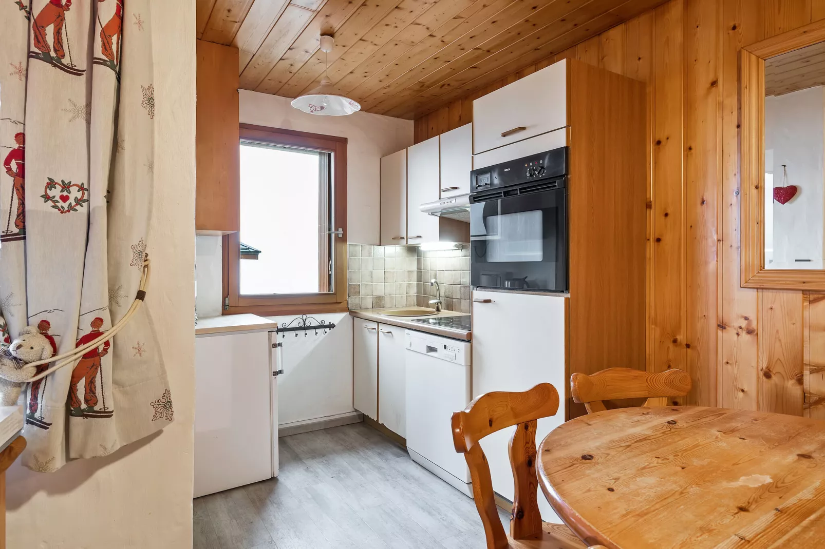 Chalet appartement Chargalon-Kitchen