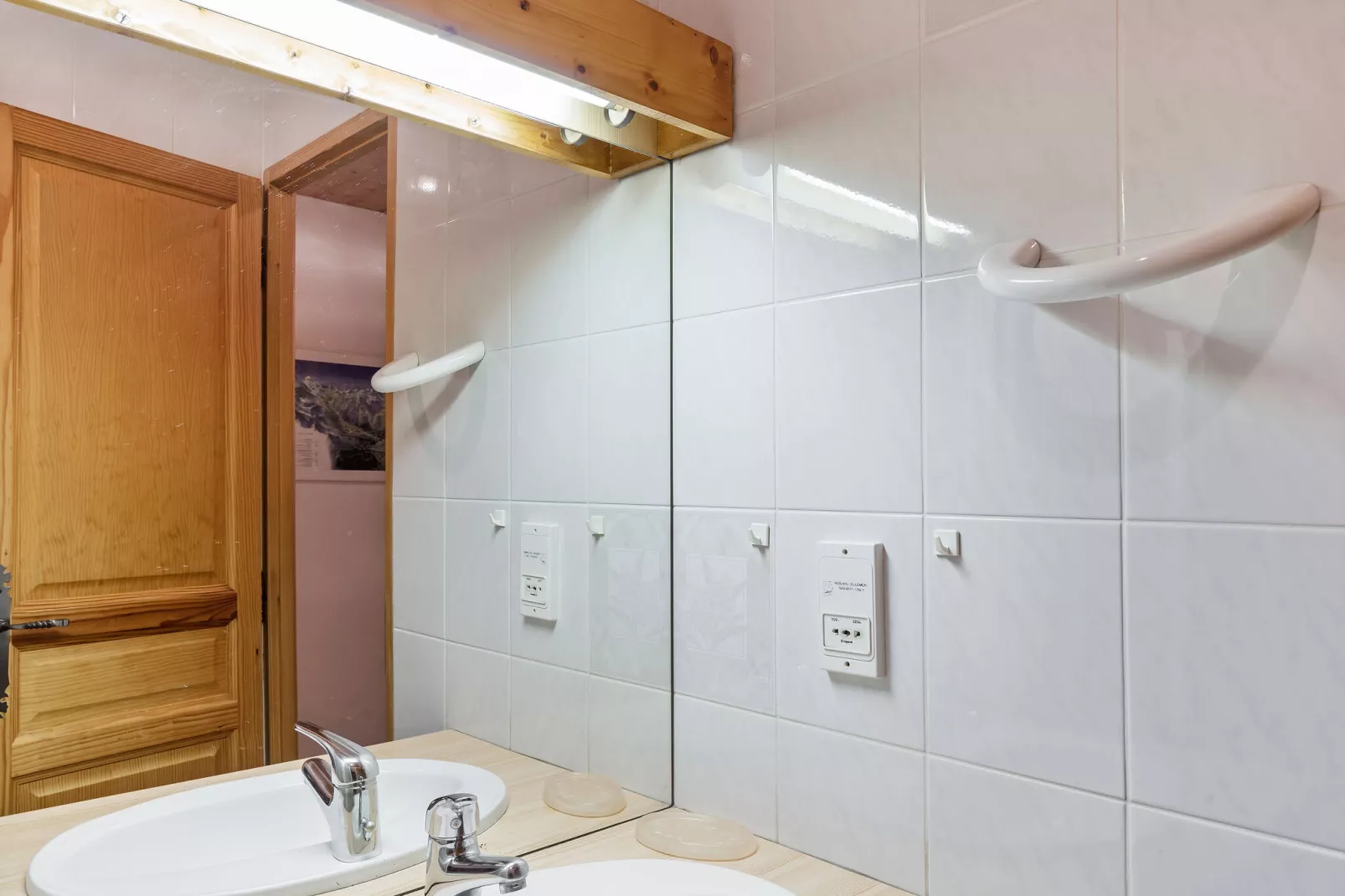 Chalet appartement Chargalon-Bathroom