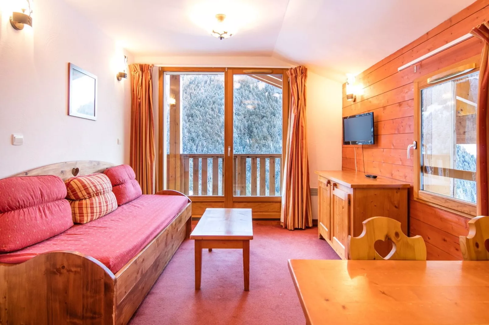 Les Chalets de la Ramoure 3-Living room