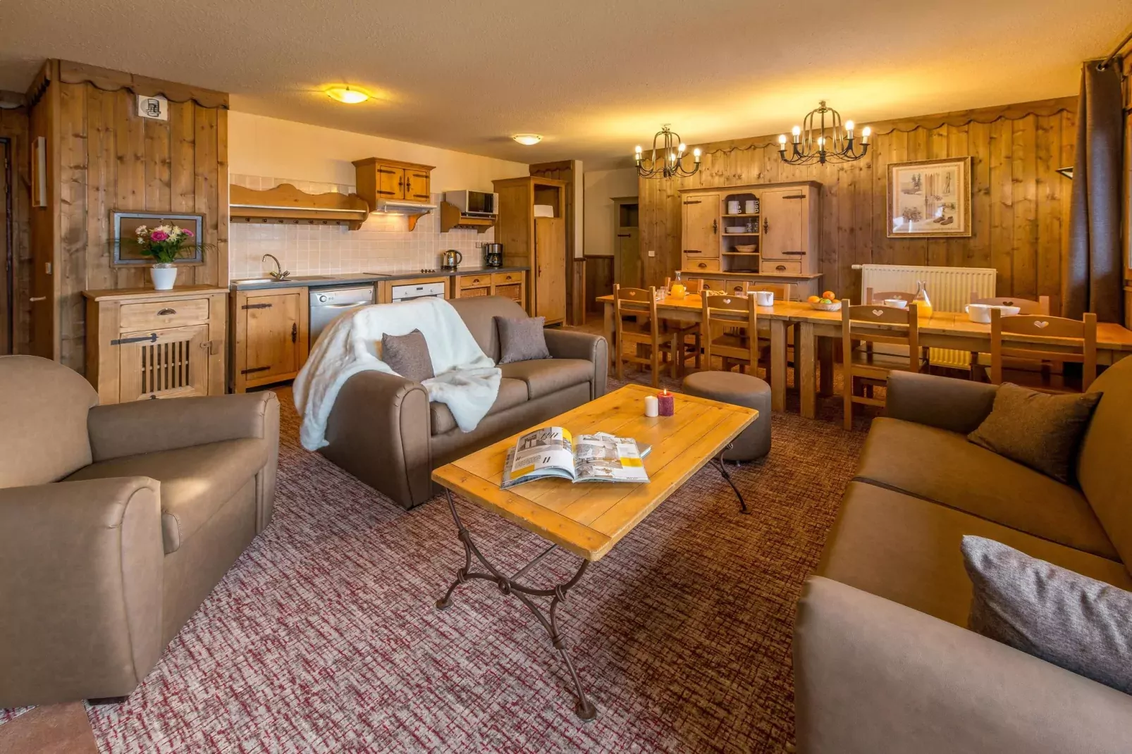 Chalet Altitude Arc 2000 4-Living room