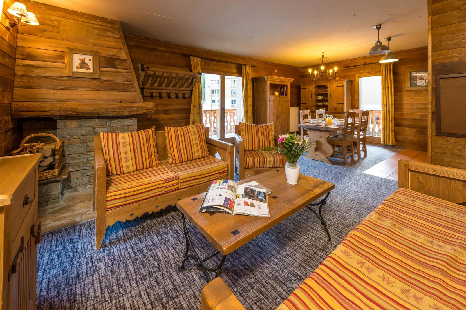 Chalet de L'Ours 1-Living room