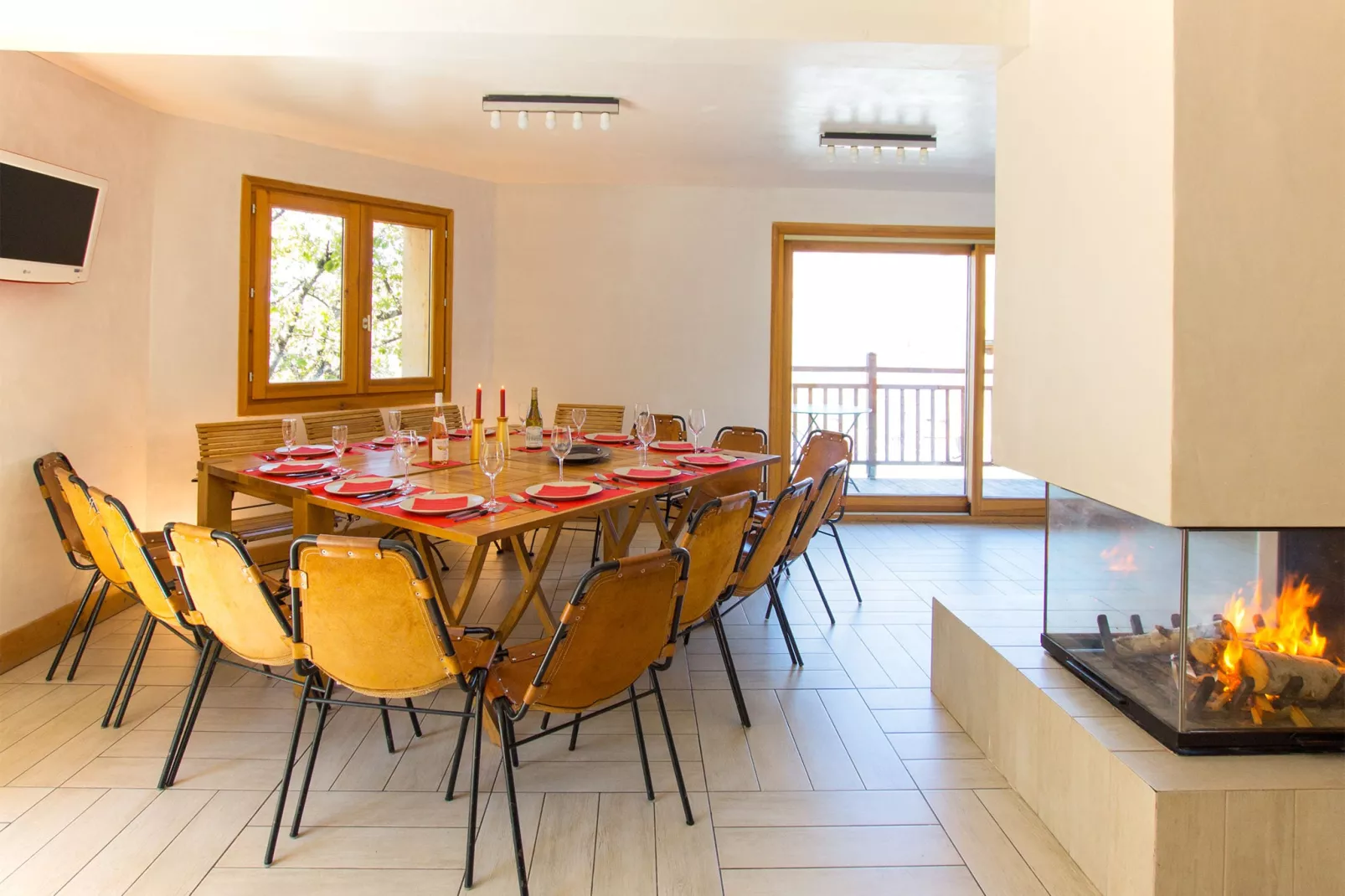 Chalet des Arcs CED01-Dining room