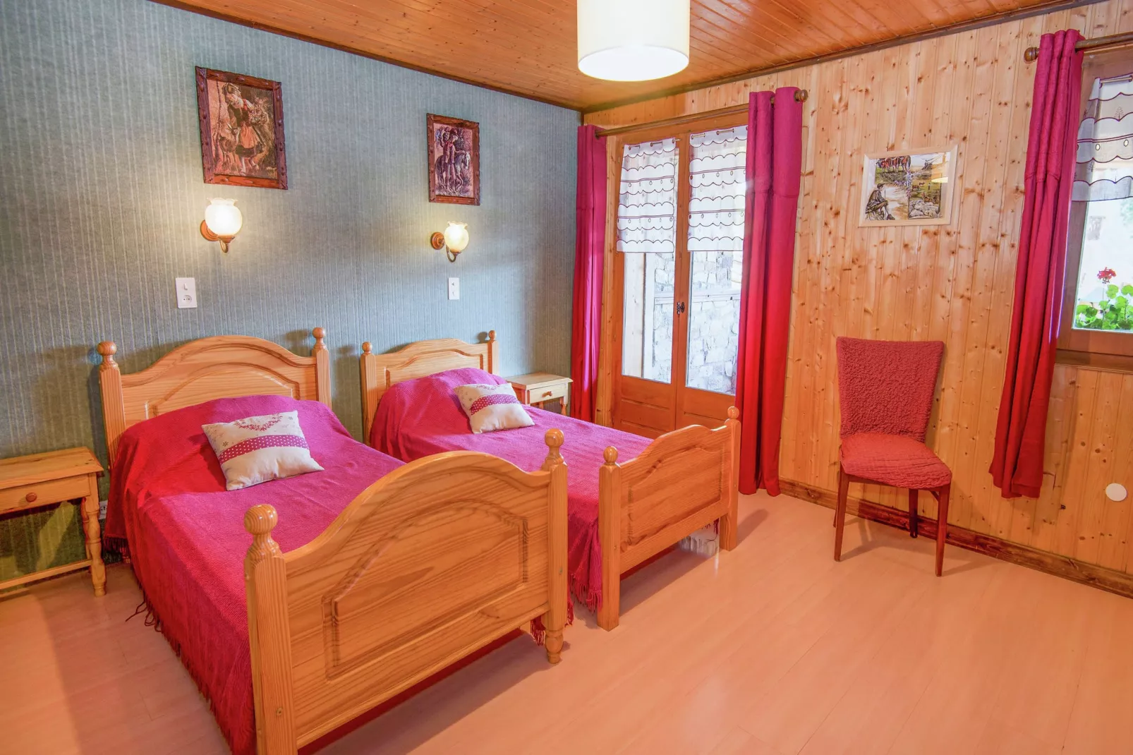 Chalet Le Mont-Bedroom