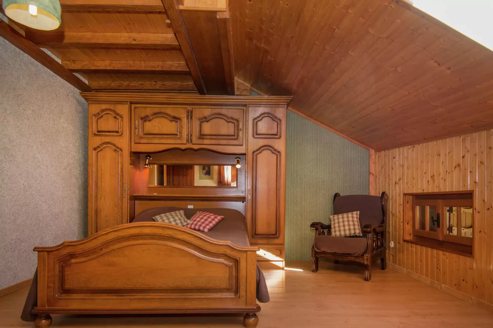 Chalet Le Mont-Bedroom