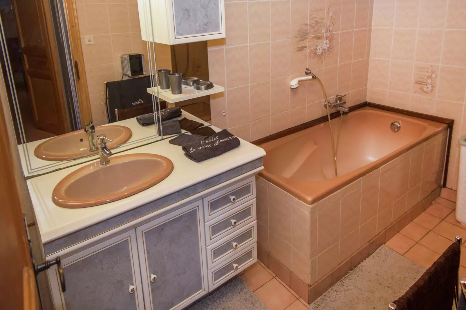 Chalet Le Mont-Bathroom