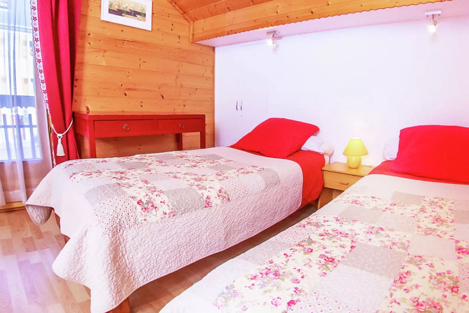Chalet de la Chapelle-Bedroom