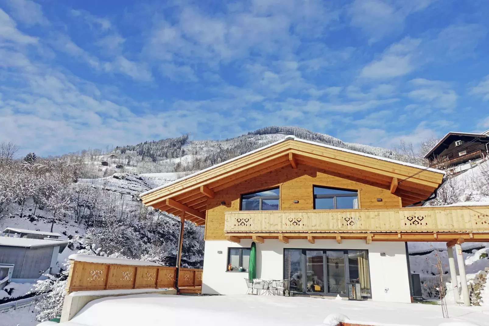 Penthouse Kristall Lodge-Exterior winter